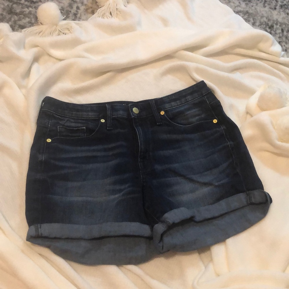High waist denim shorts